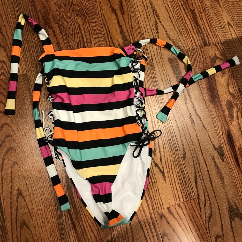 Bathing suit